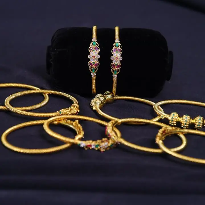  Light Weight Gold Plated Anshu Spring Bangles