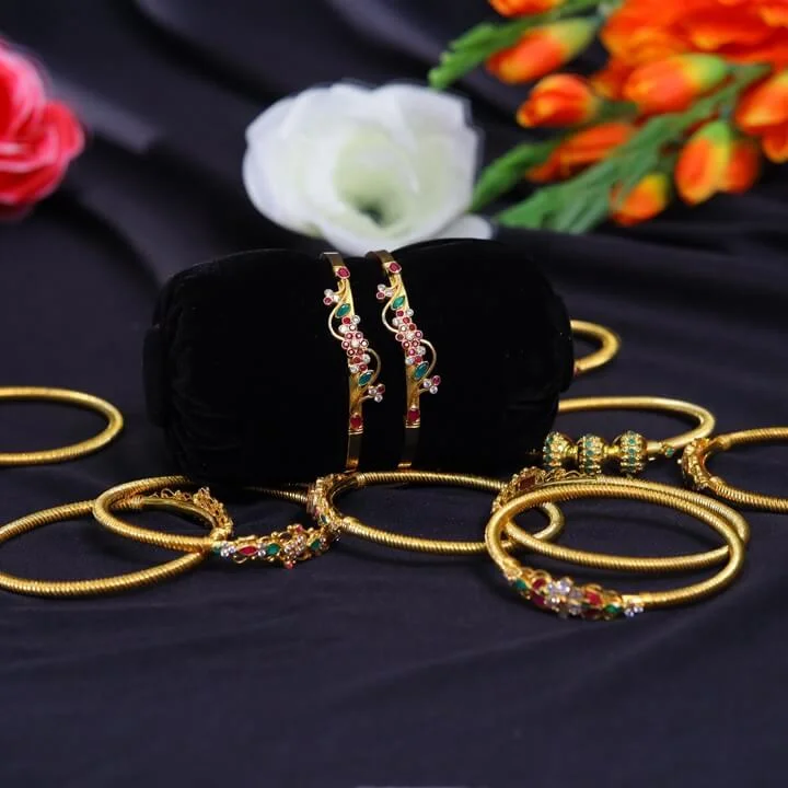 Light Weight Gold Plated Latha Square Bangles